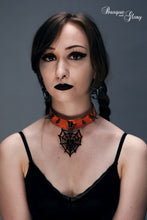 Load image into Gallery viewer, Spiderweb Choker
