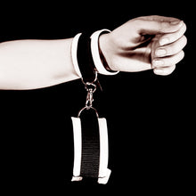 Load image into Gallery viewer, Light Bondage Handcuffs
